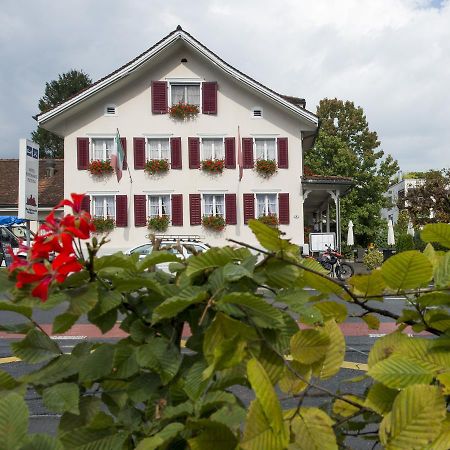 Hotel Ristorante Schloessli Meggen ภายนอก รูปภาพ